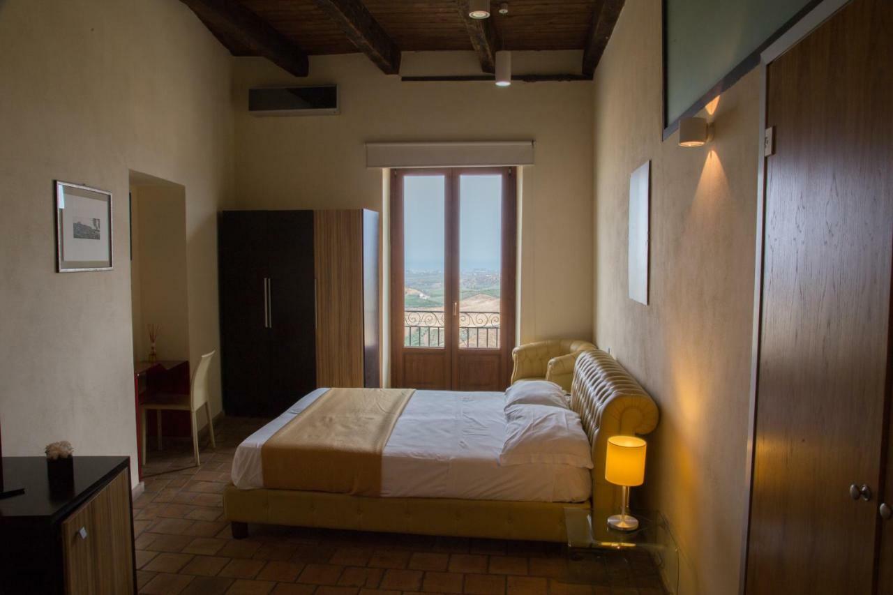Relais Hotel Palazzo Castriota Corigliano Calabro Exterior photo