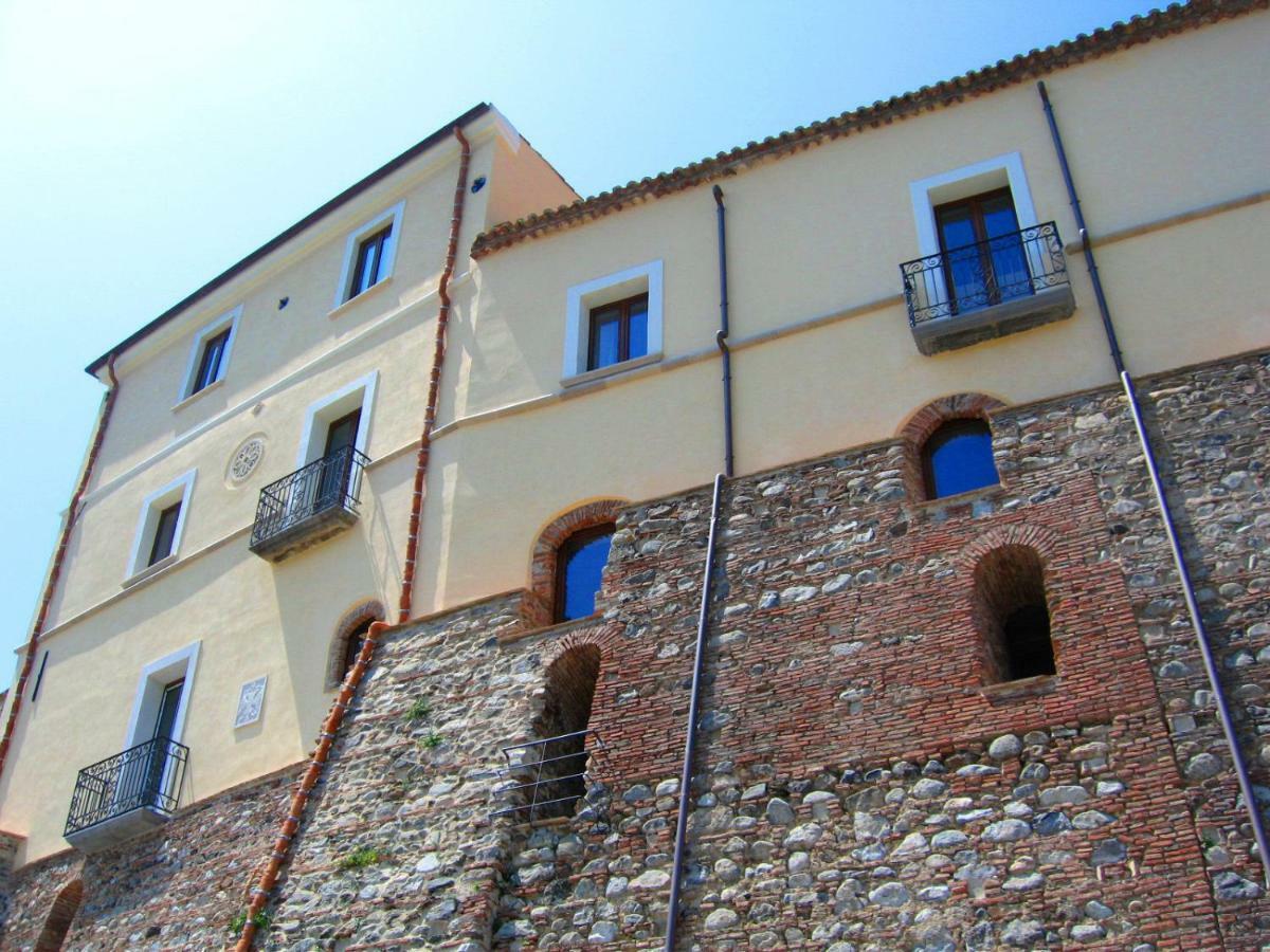 Relais Hotel Palazzo Castriota Corigliano Calabro Exterior photo